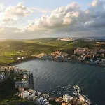 Sea View The Terraces Large 3 Bedroom Beachfront * خليج سانت بول
