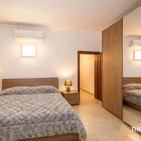 Апартаменты The Terraces Seafront Getaway Malta 3 Bedroom